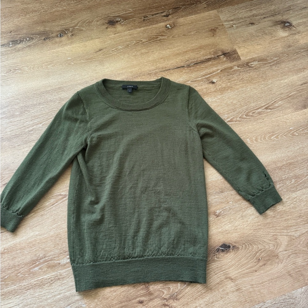 Women’s J. Crew Green Crew Neck Sweater size small.